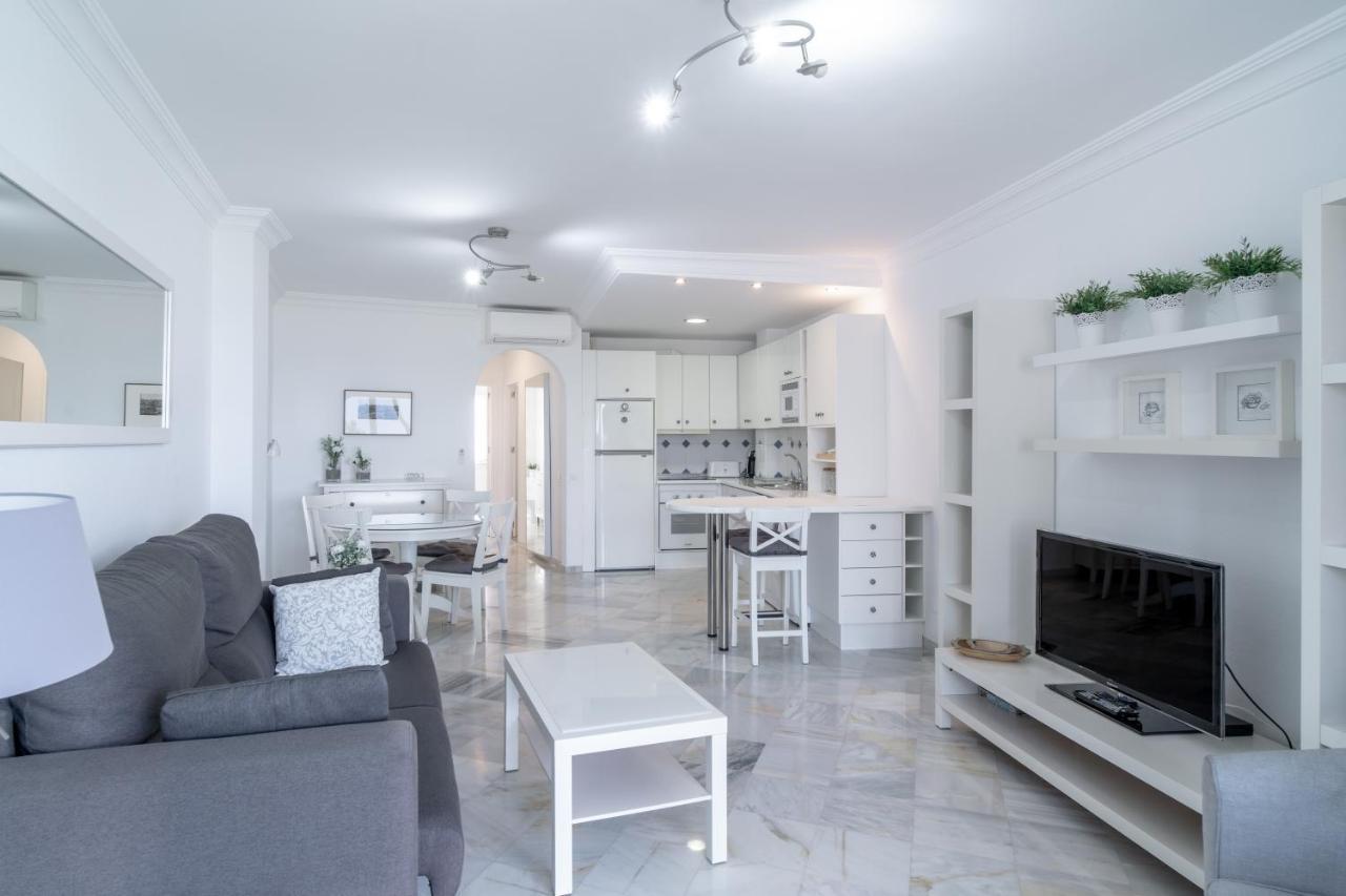 Stella Maris B Casasol Apartments 内尔哈 外观 照片